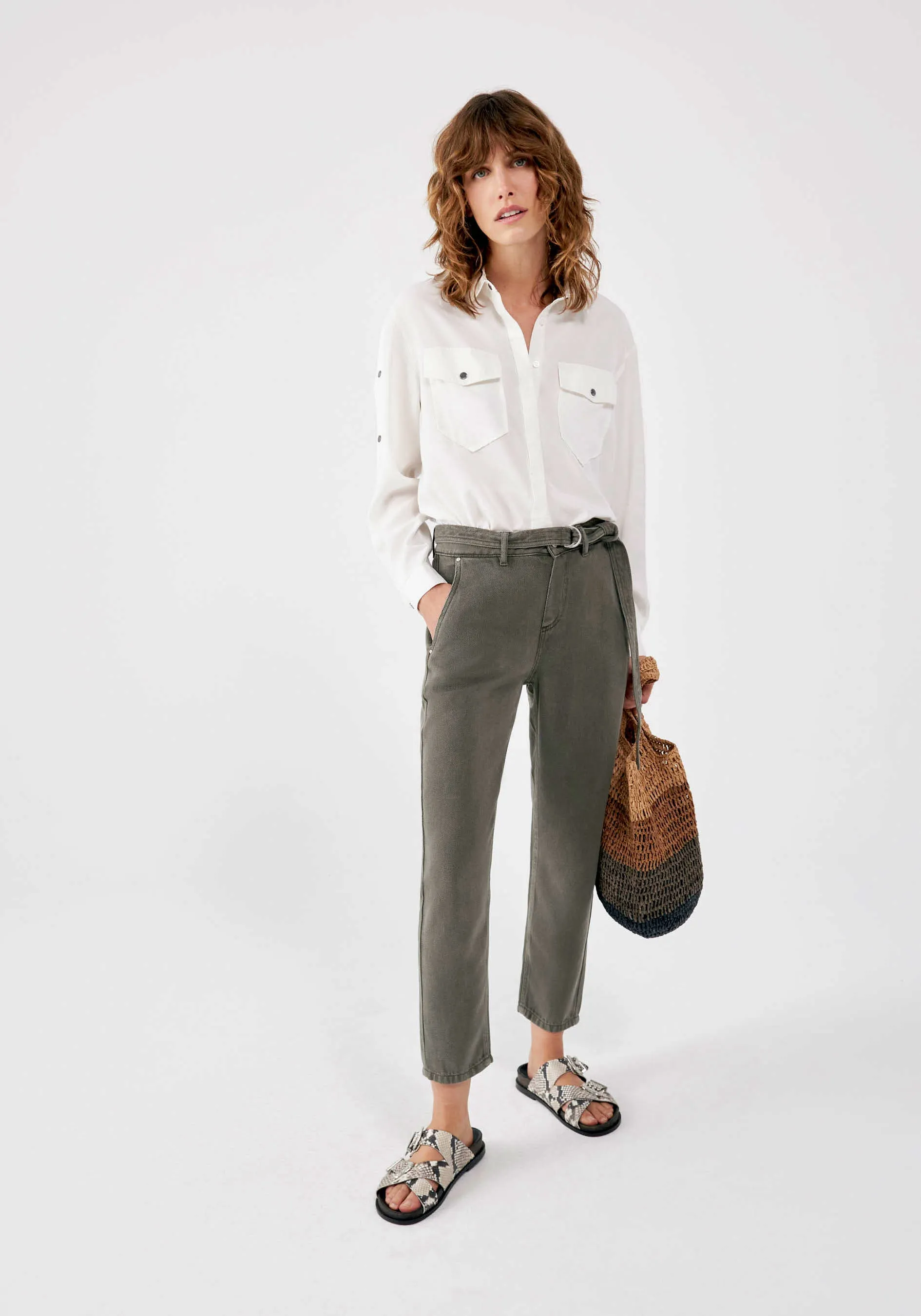 Belted Cropped Jeans