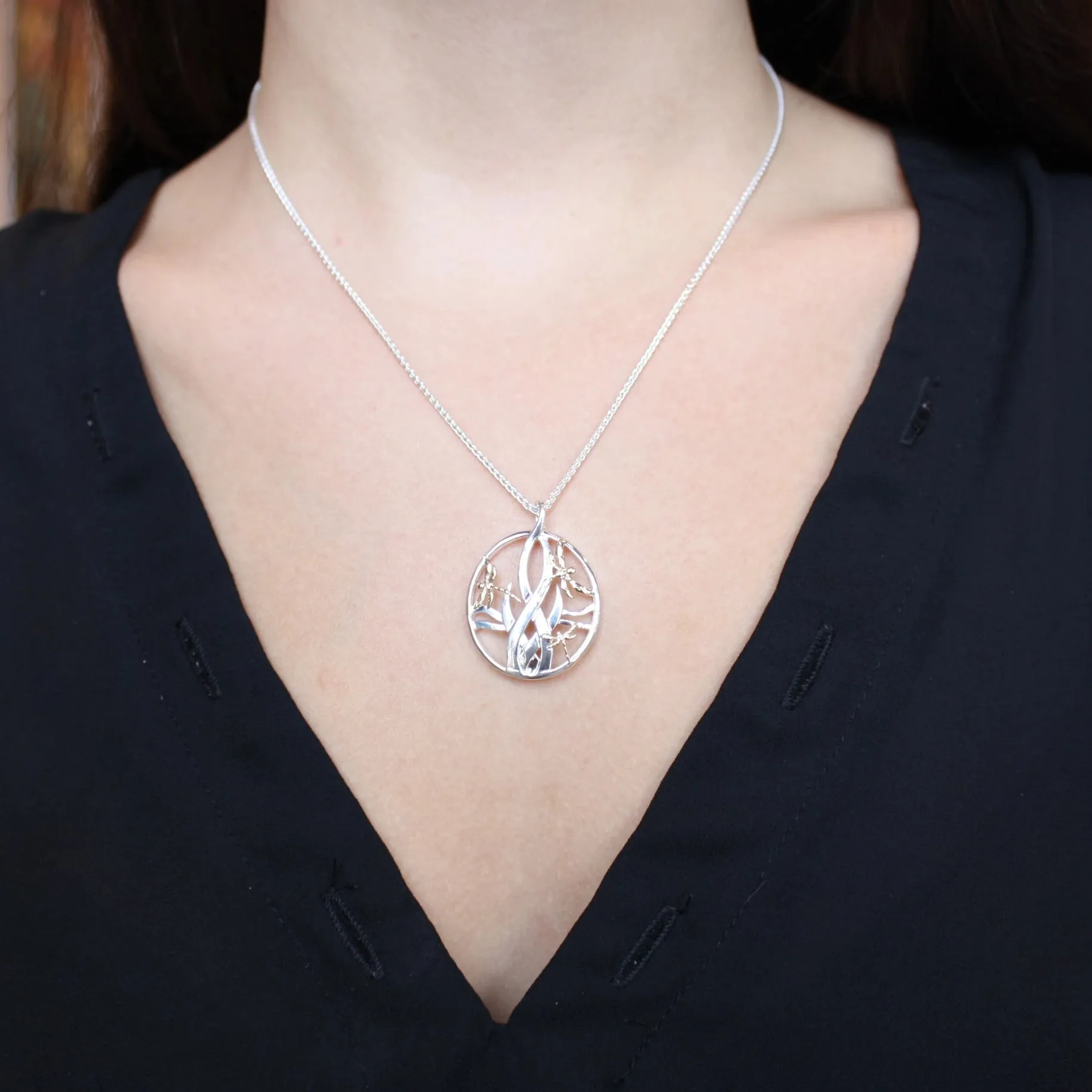 KJ PPX4802-S 10K SM DRAGONFLY NECKLACE