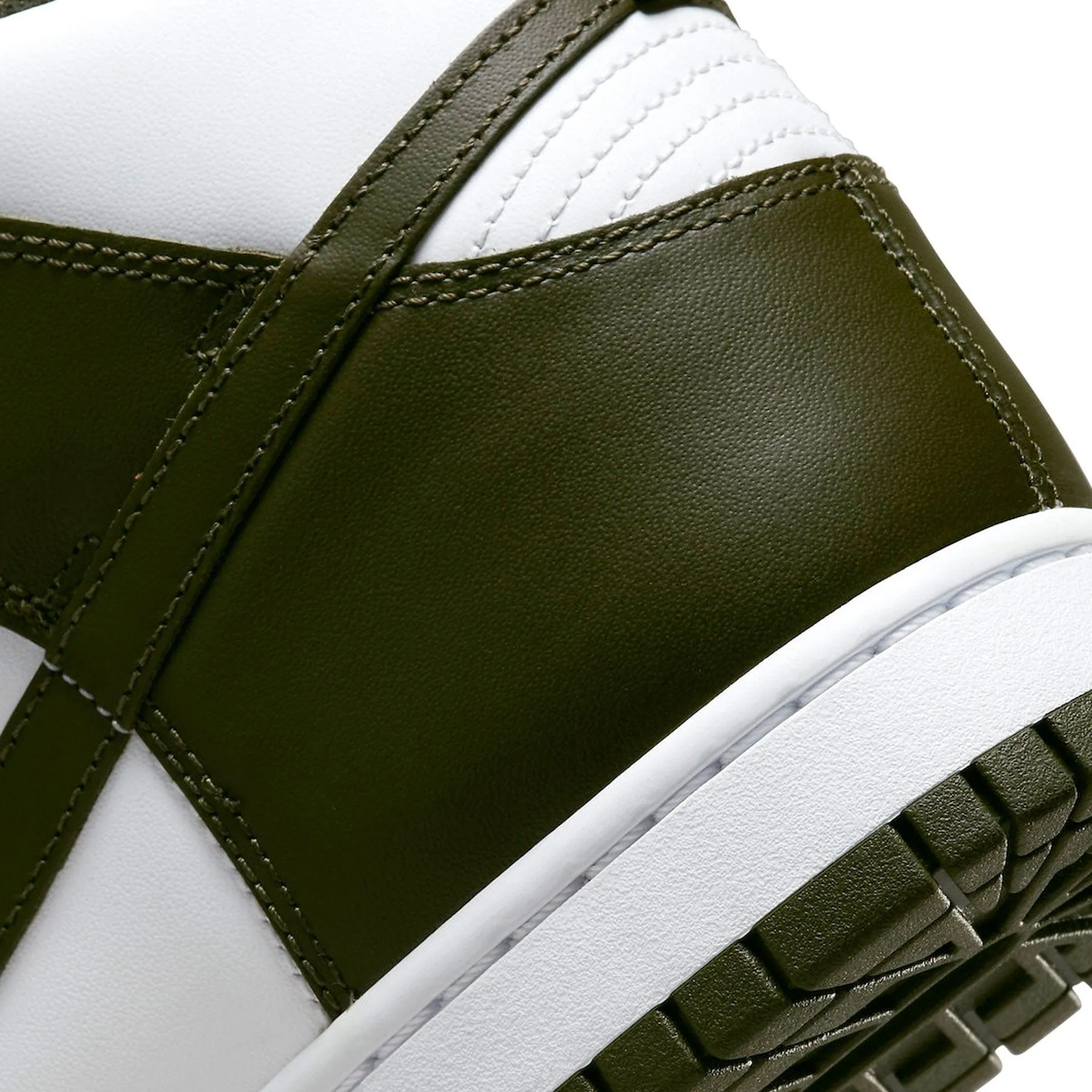 Nike Dunk High 'Cargo Khaki'