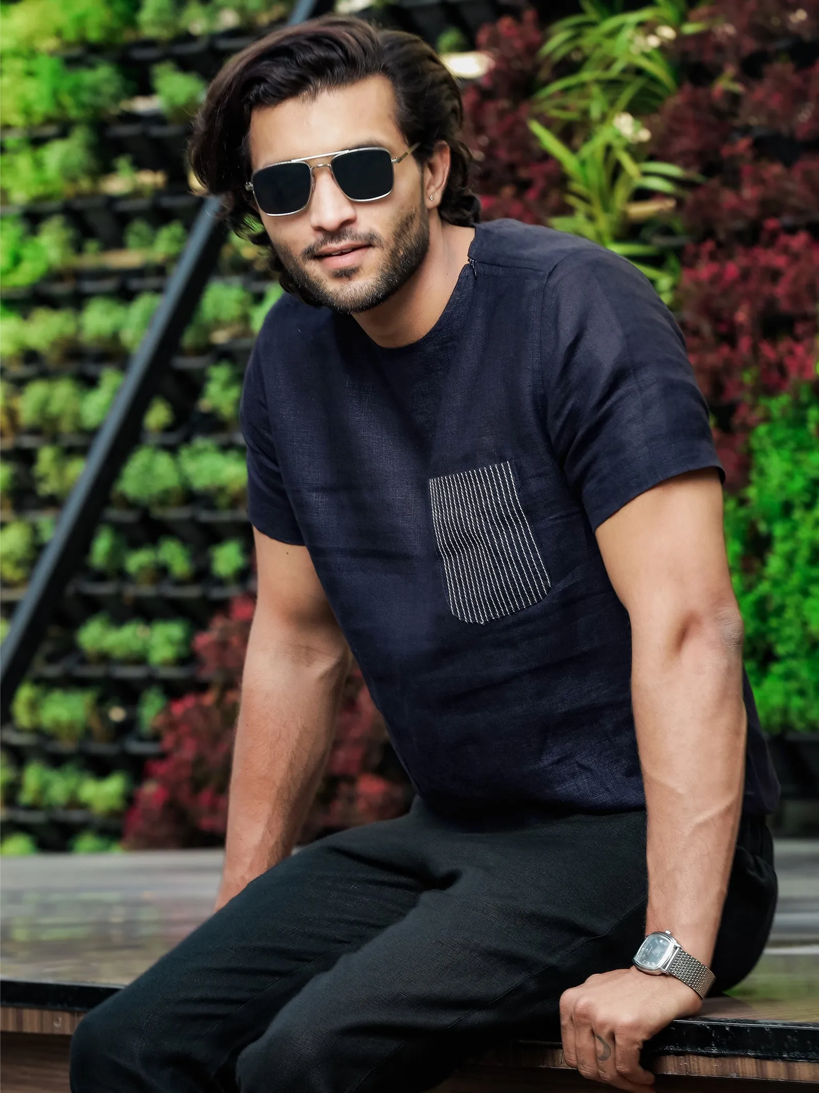 Simon - Pure Linen Stitch Detail Short Sleeve T-Shirt - Dark Blue
